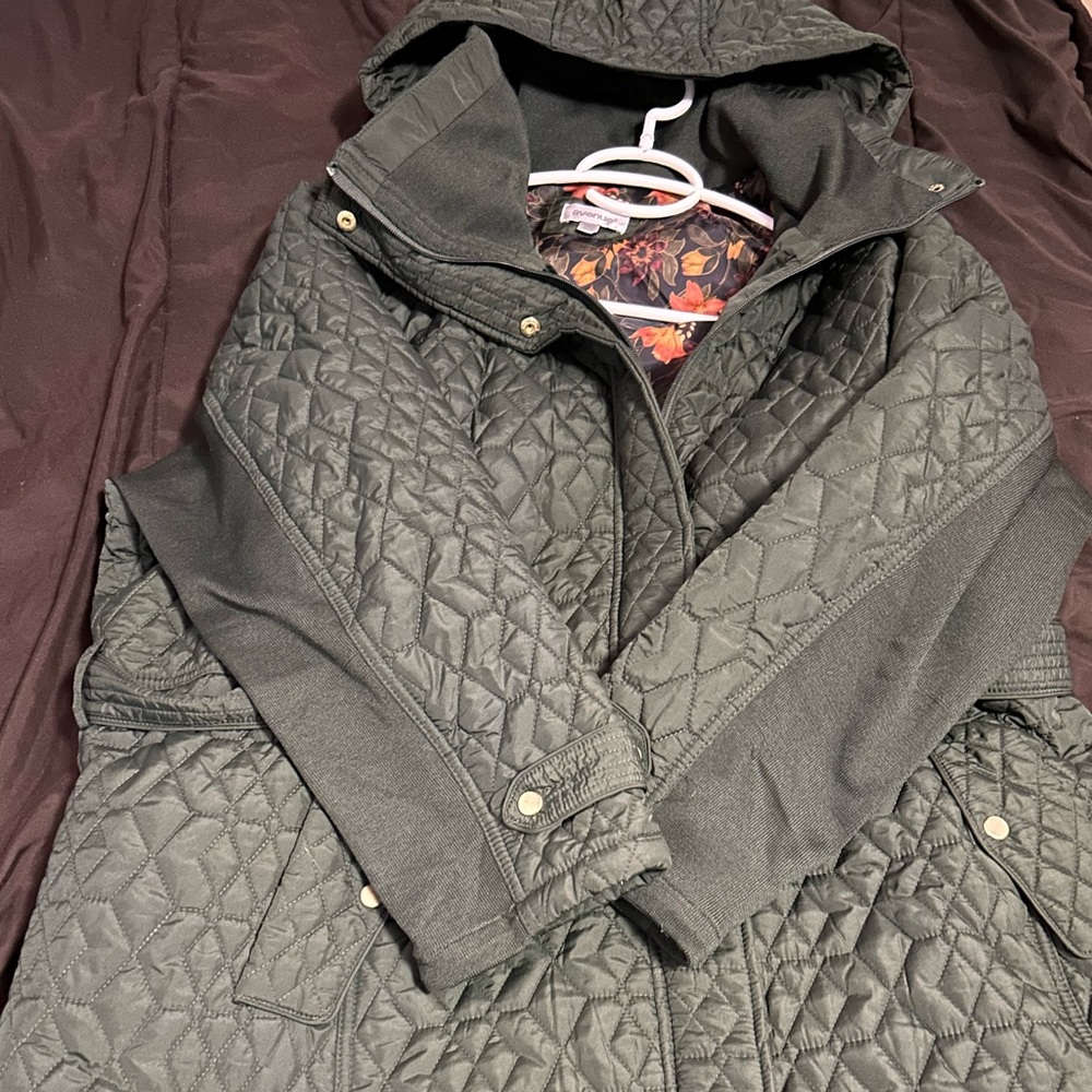 Avenue 26 Woman’s Hunter Green Coat with Detachable Hood